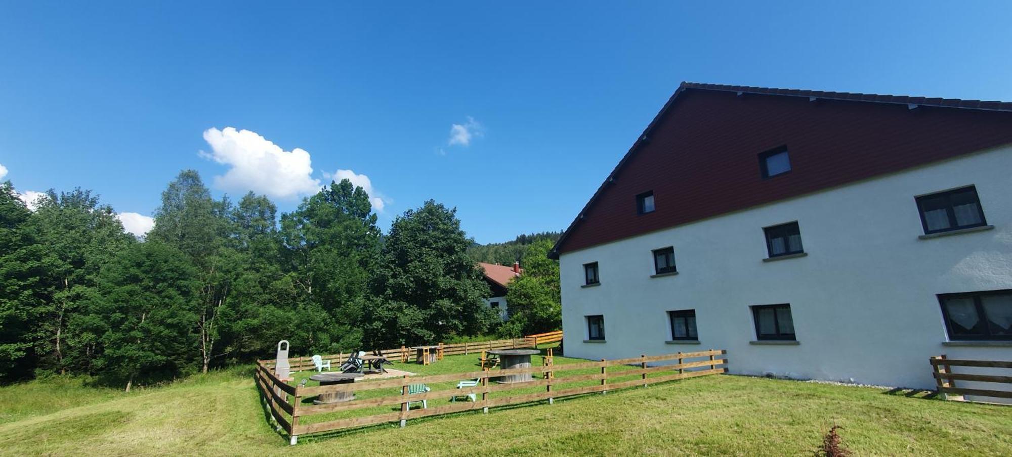 appart lièvre 4 étoiles Cornimont Exterior foto