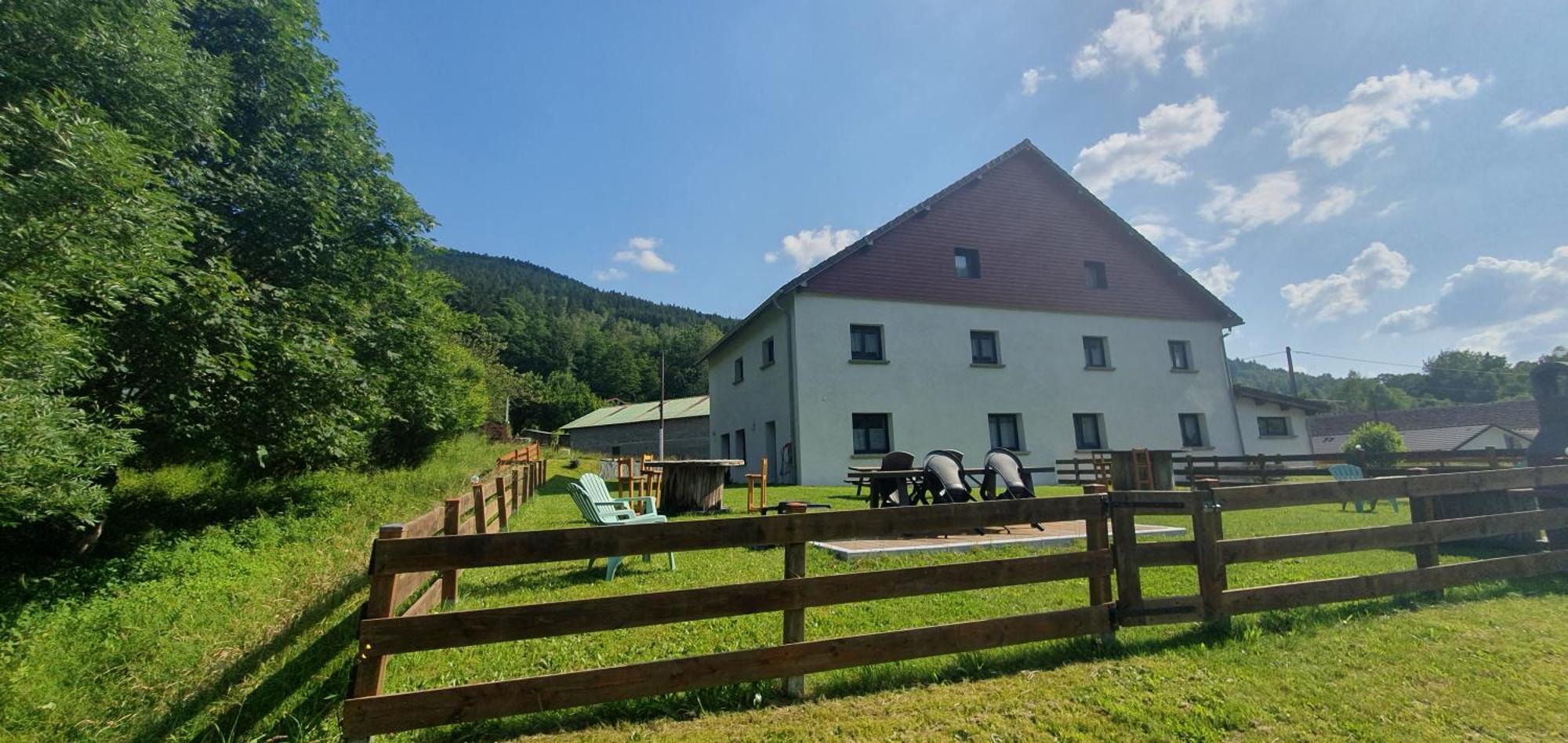 appart lièvre 4 étoiles Cornimont Exterior foto